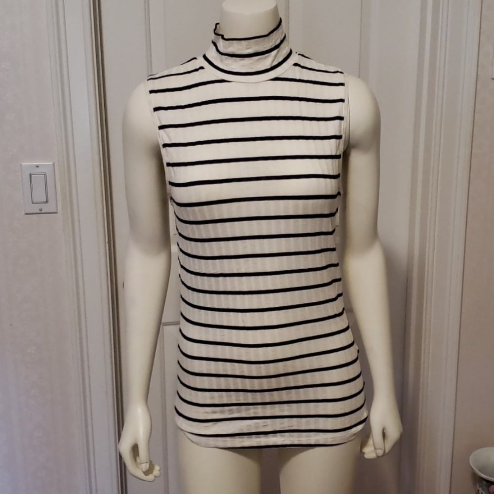 H&M Sleeveless top
